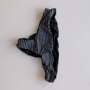 O’NEILL back and white pin striped ruched Brazilian bikini bottom